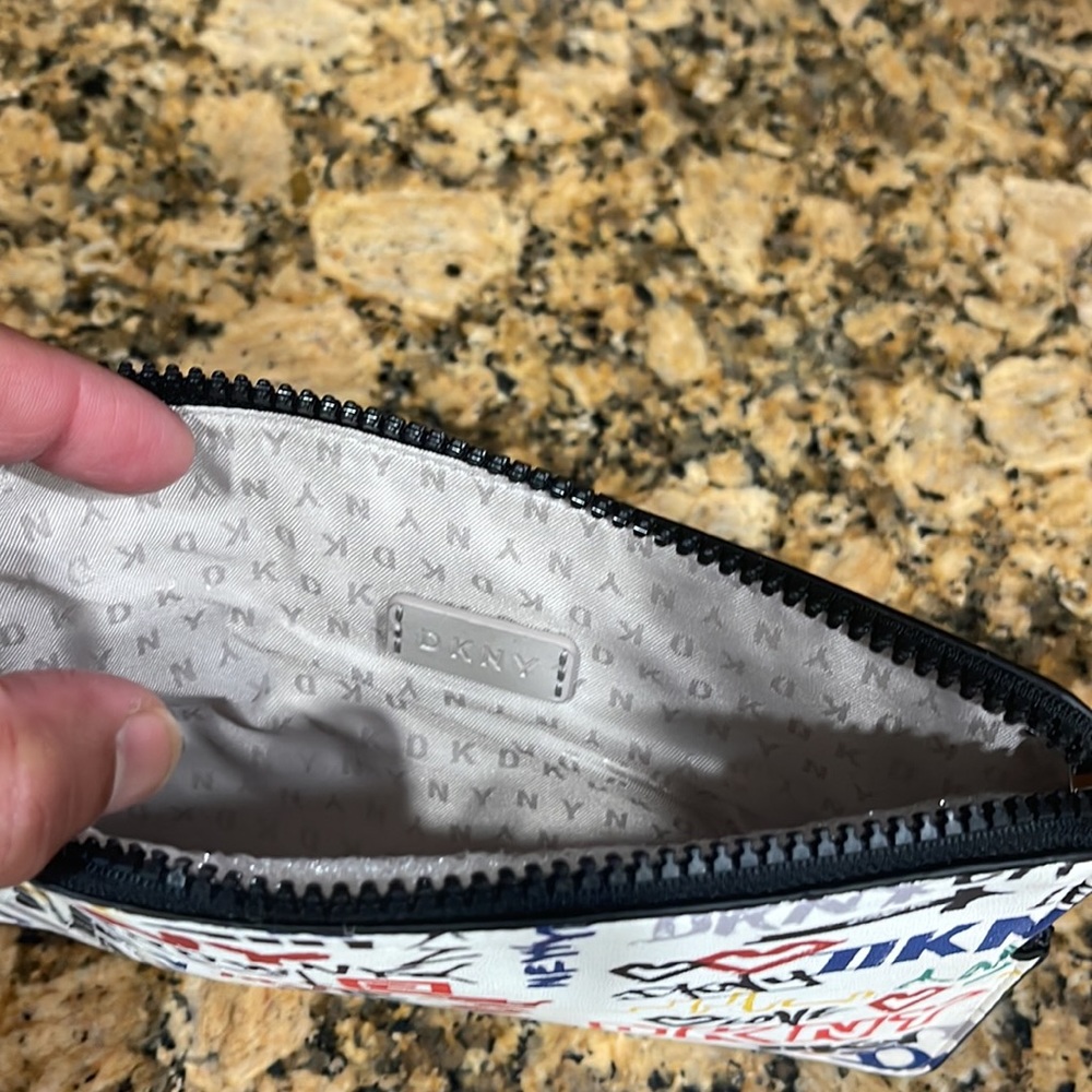 DKNY White multicolored TillY-Wristlet/wallet - Picture 3 of 5